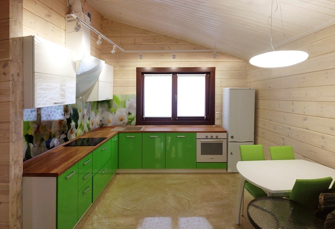 我们建造了一个信用的木屋