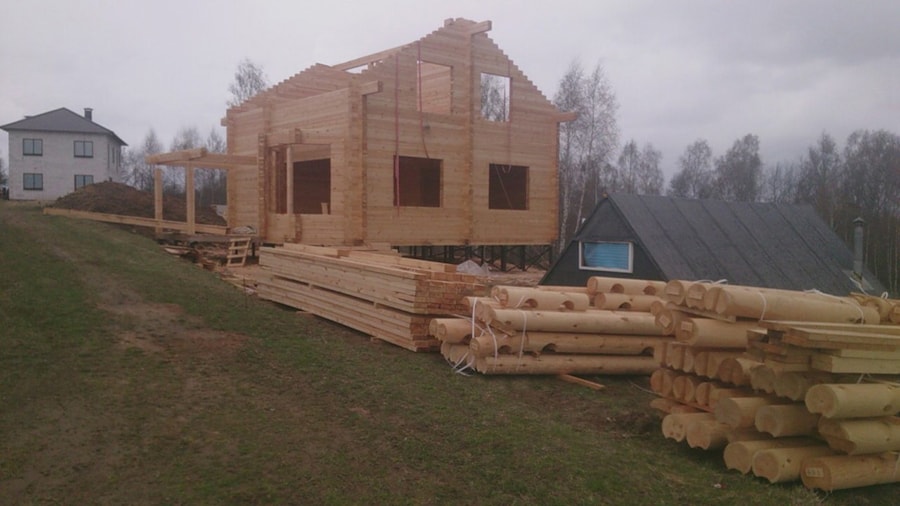 डबल लकड़ी के बीम