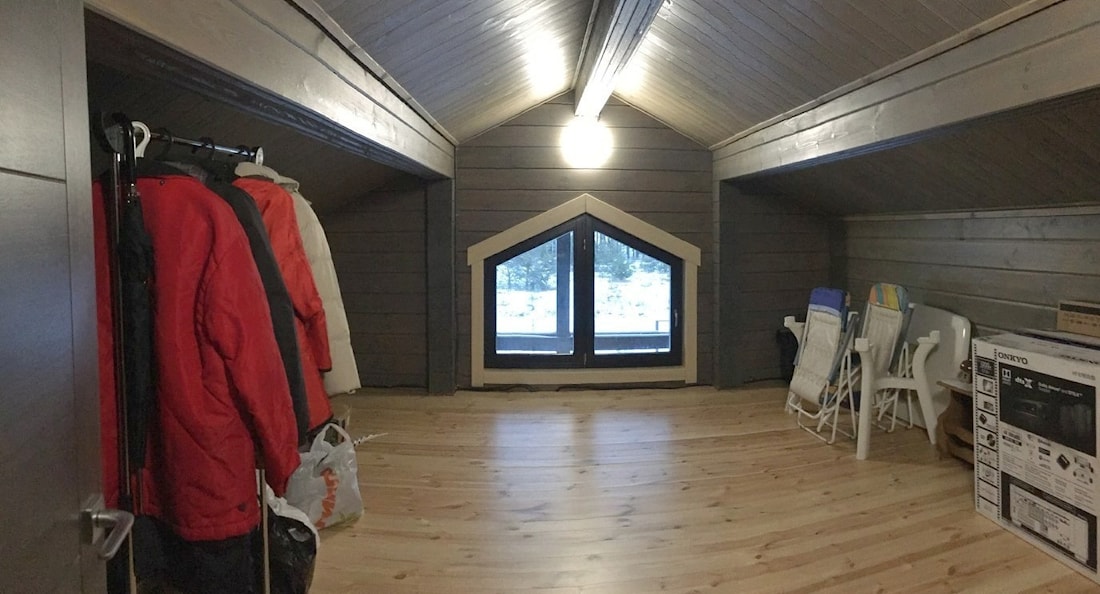 Casa de madera negra - chalet de troncos, calefacción, bomba de calor, proyecto "Selva Negra" 164 m²