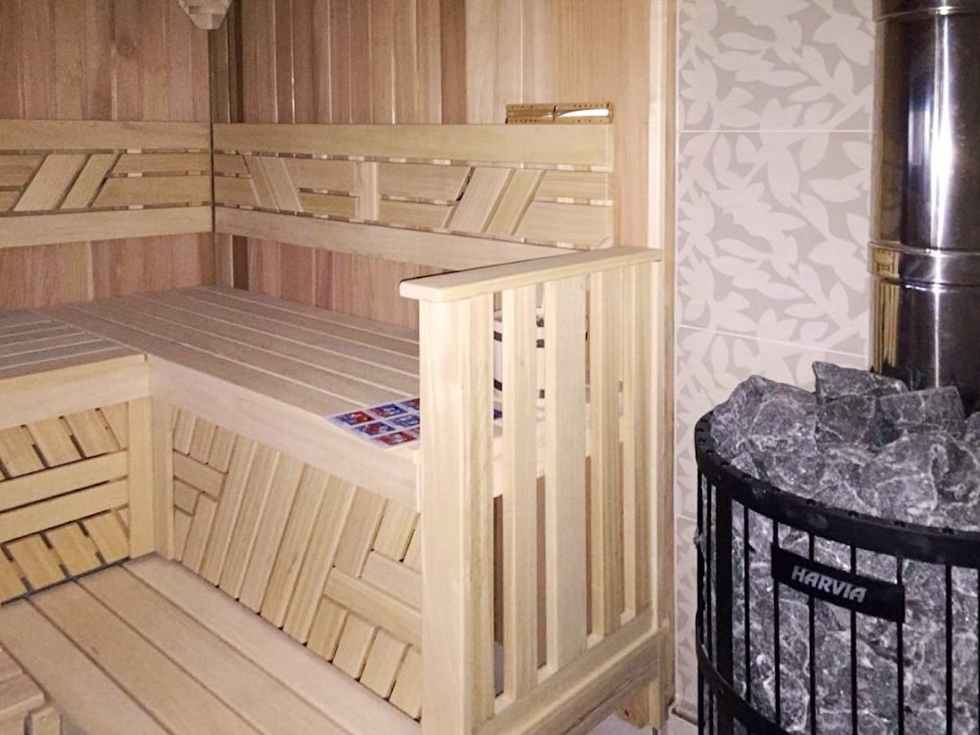 Casa de campo de chapa de madera laminada con sauna construida en España, proyecto "Malaga" 80 m2