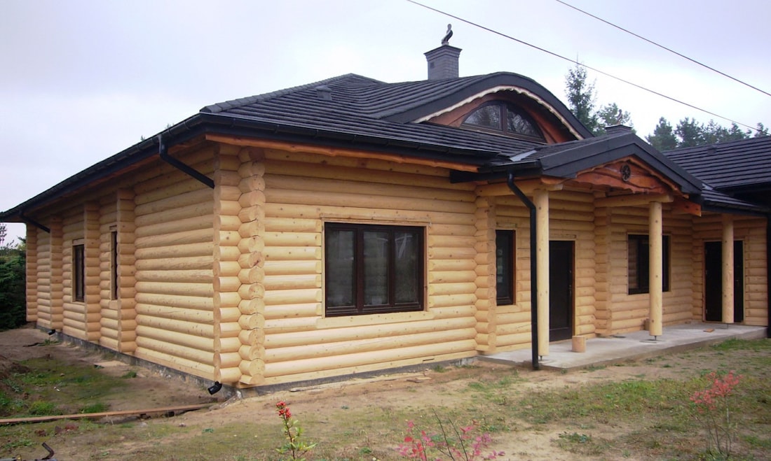 Casa de madera de un tronco en Polonia "Dieta"