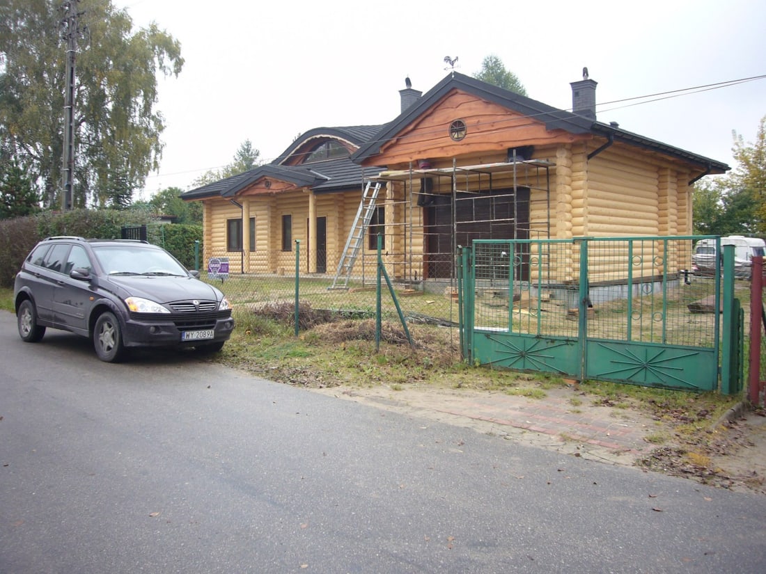 Casa de madera de un tronco en Polonia "Dieta"