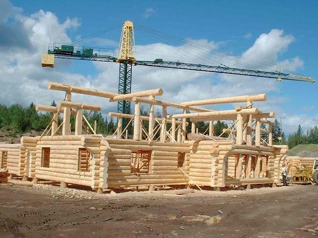 Håndklippte trehus fra Canada