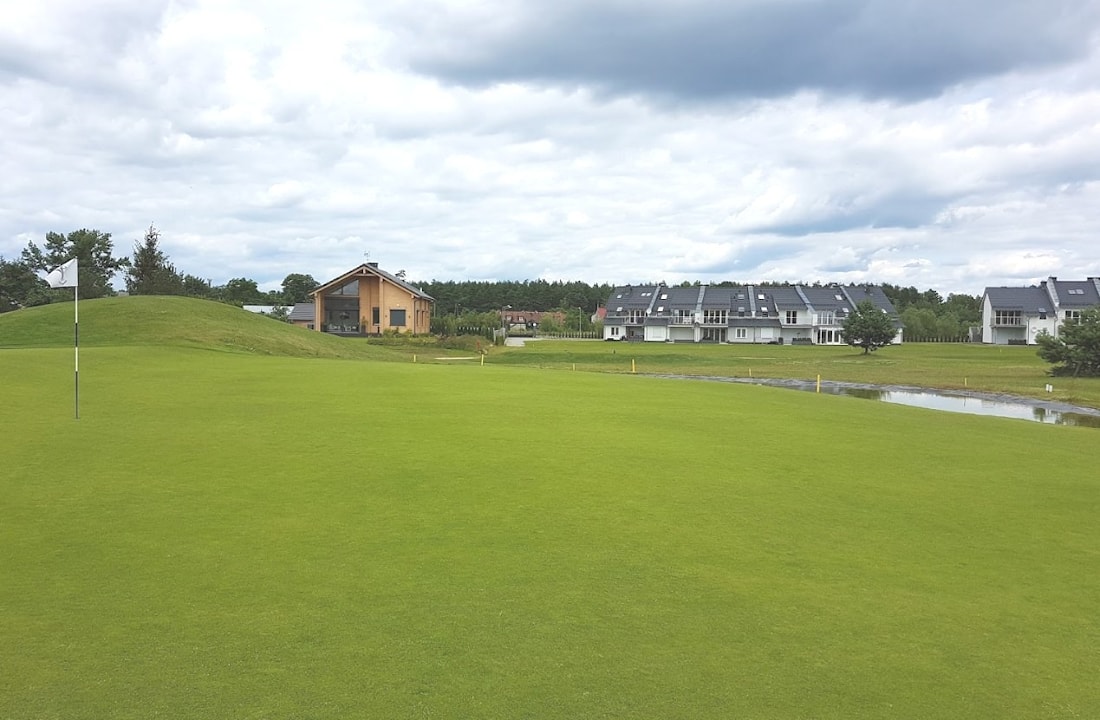 Polonya'da lamine kaplama keresteden yapılmış anahtar teslimi ahşap ev