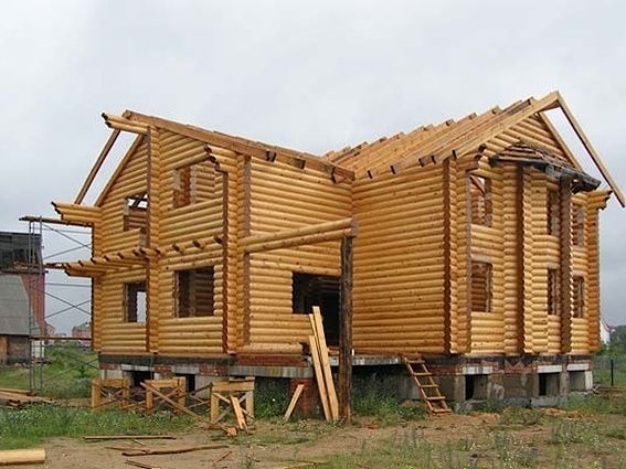 Maison en bois en rondins de bois 194 m2