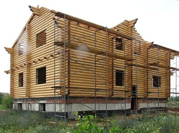 Maison en bois en rondins de bois 194 m2