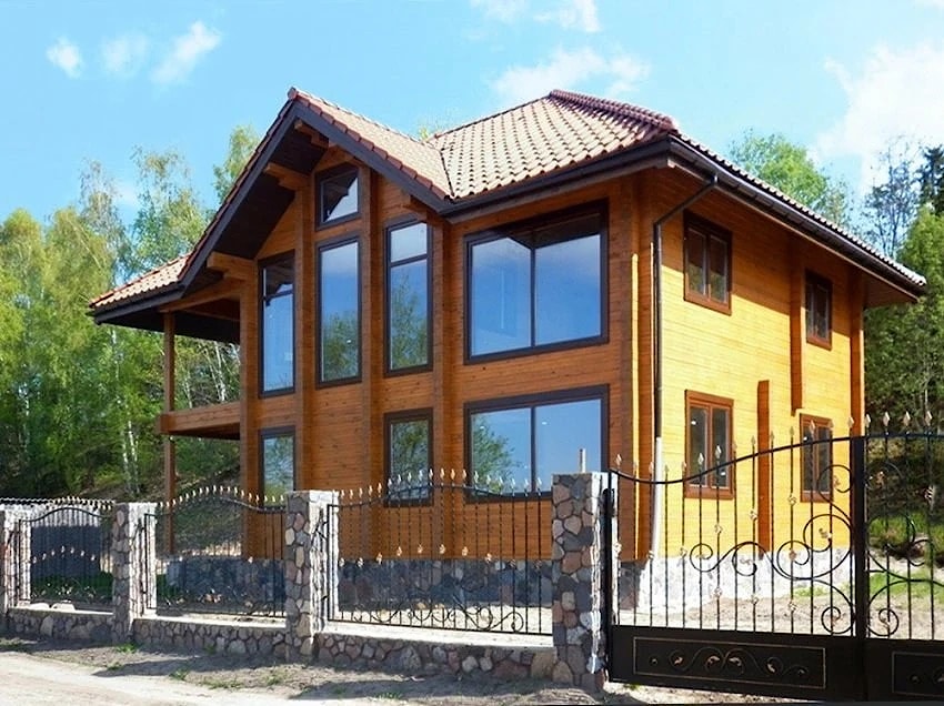 maison en bois a deux étages sur un lac 152.05m²  
