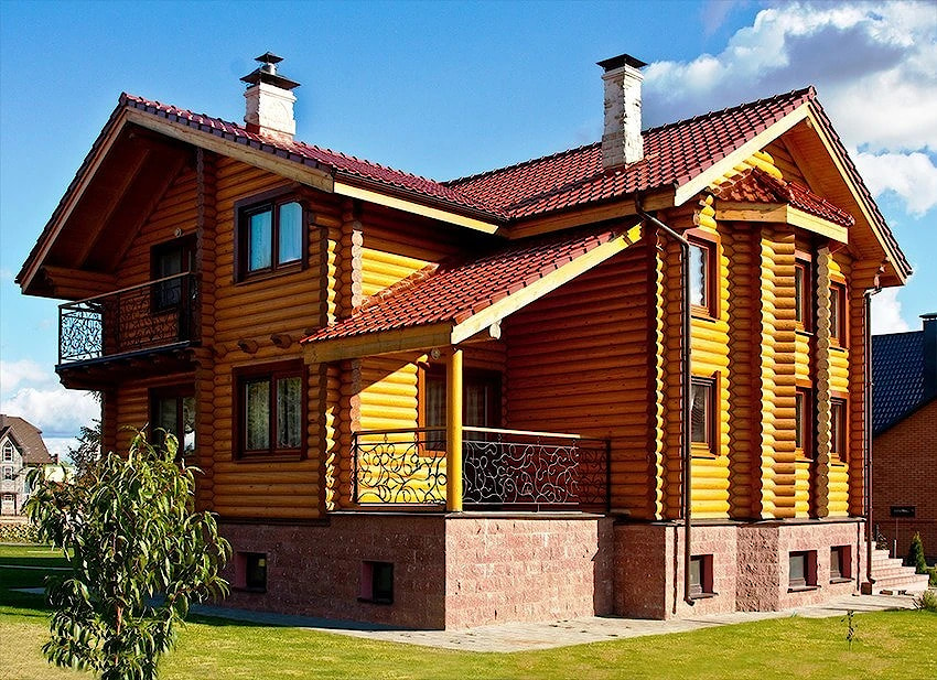 تركيب منزل خشبي في مينسك "بروسيا البيضاء"  