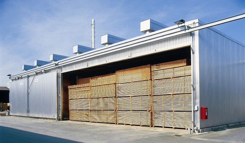 Cámara de secado de madera y madera aserrada