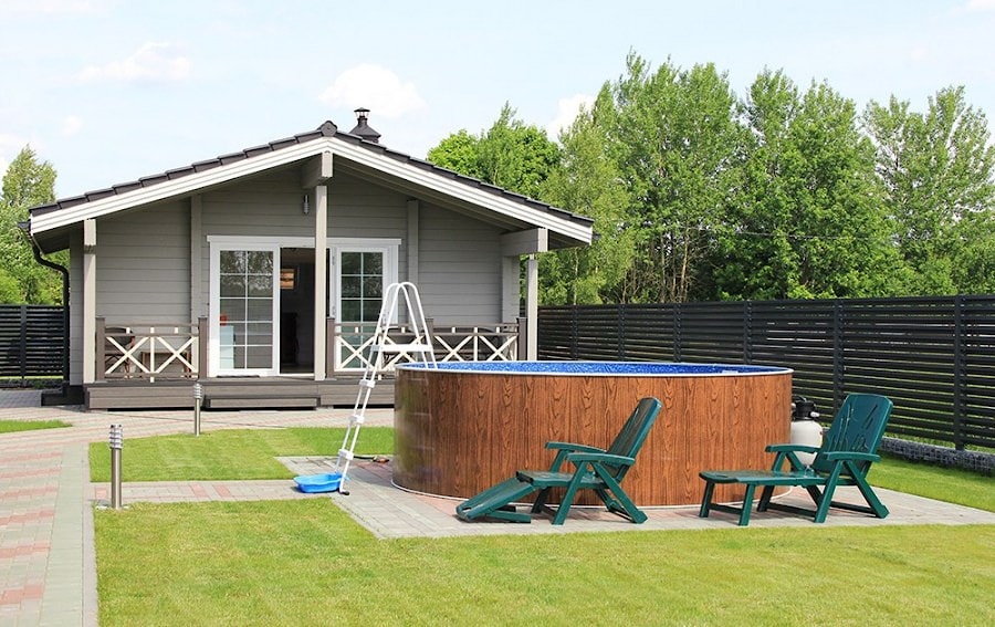 Badstue laget av laminert finertømmer med basseng og terrasse "Poseidon" 47 m² i Hviterussland  